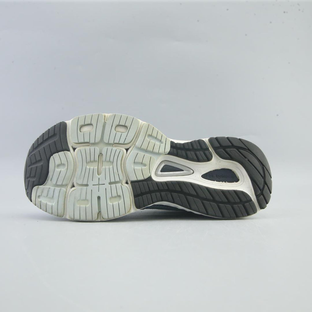 NEW BALANCE 880V9