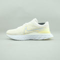NIKE RENEW RUN