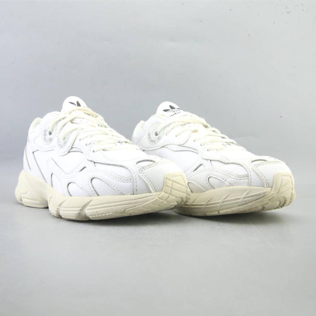 ADIDAS ASTIR