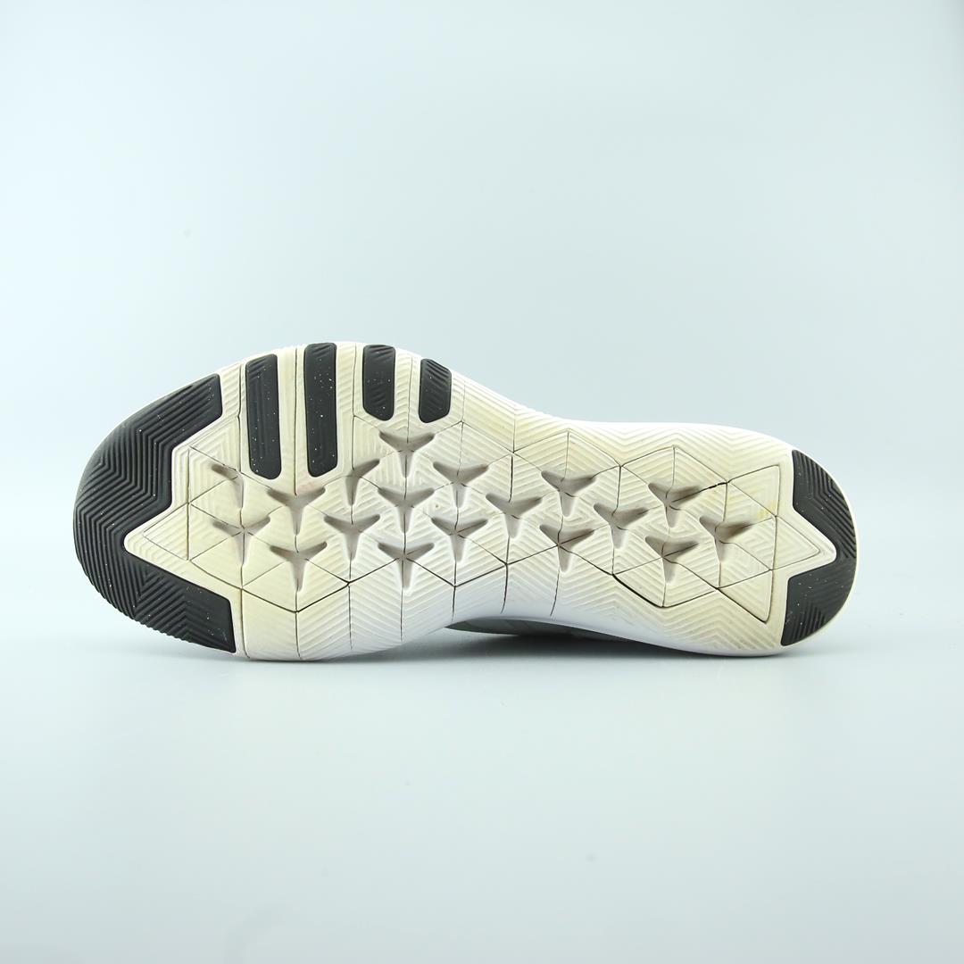 NIKE FLEX TR 9