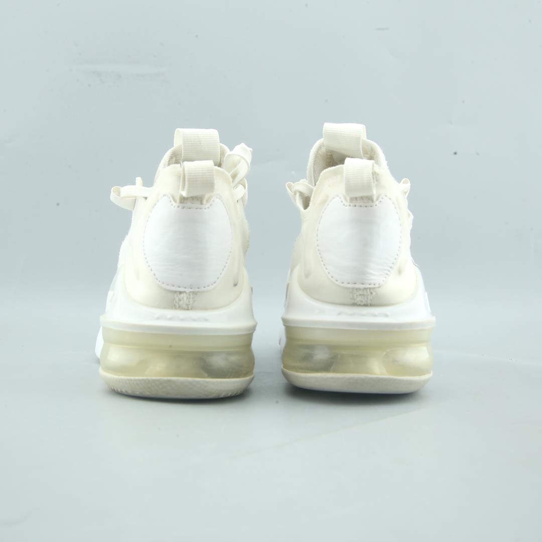 NIKE AIR MAX INFINITY