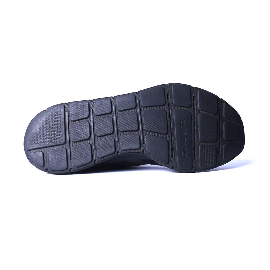 ADIDAS SWIFT RUN