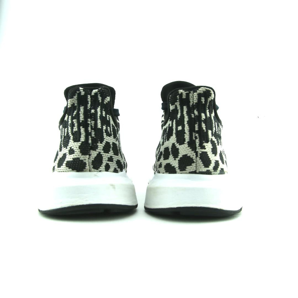 ADIDAS SWIFT RUN