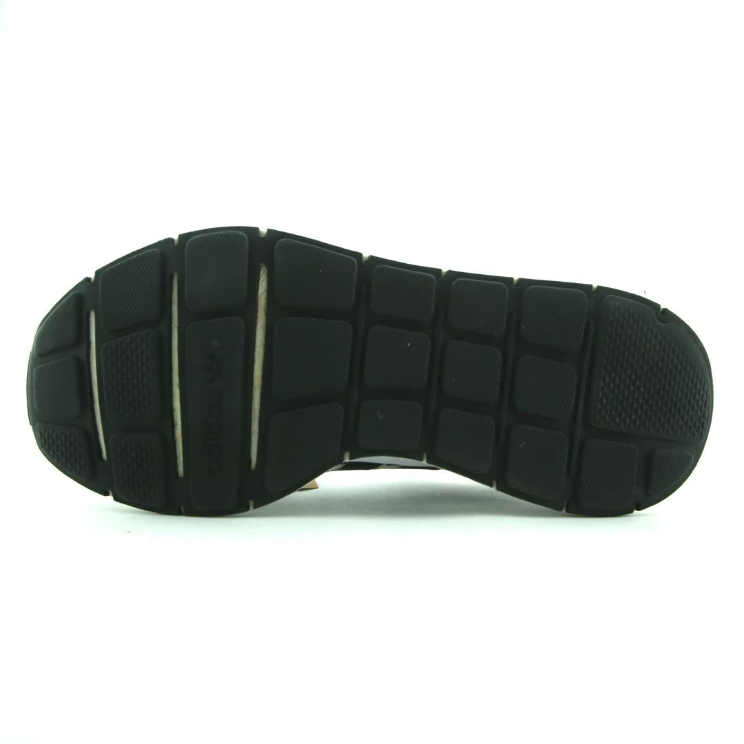 ADIDAS SWIFT RUN