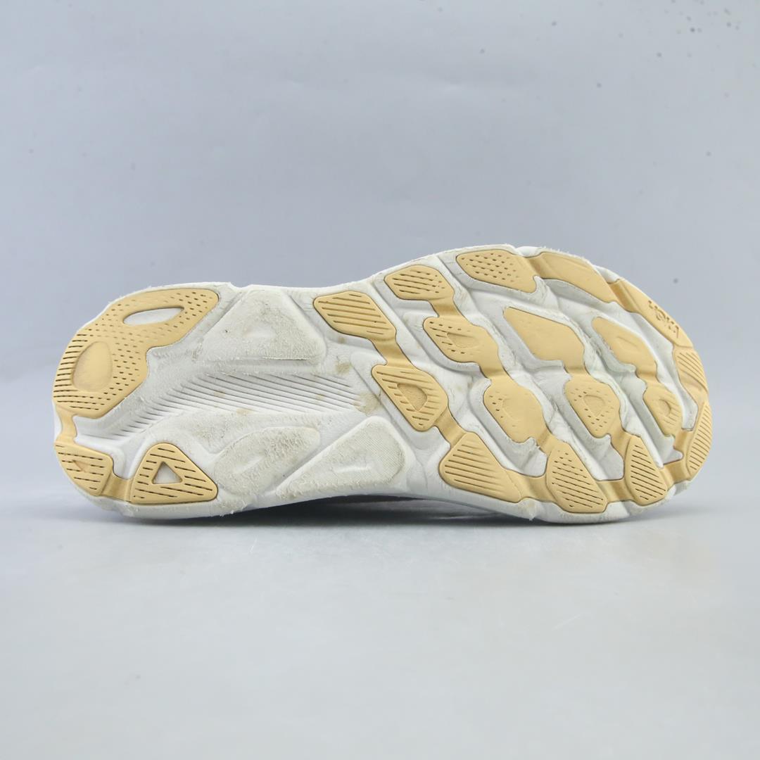 HOKA ONE ONE CLIFTON 9