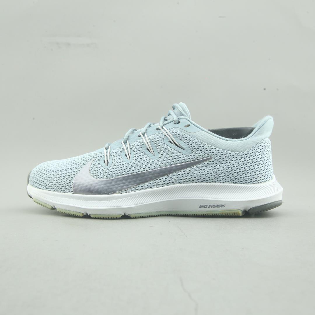 NIKE  QUEST 2