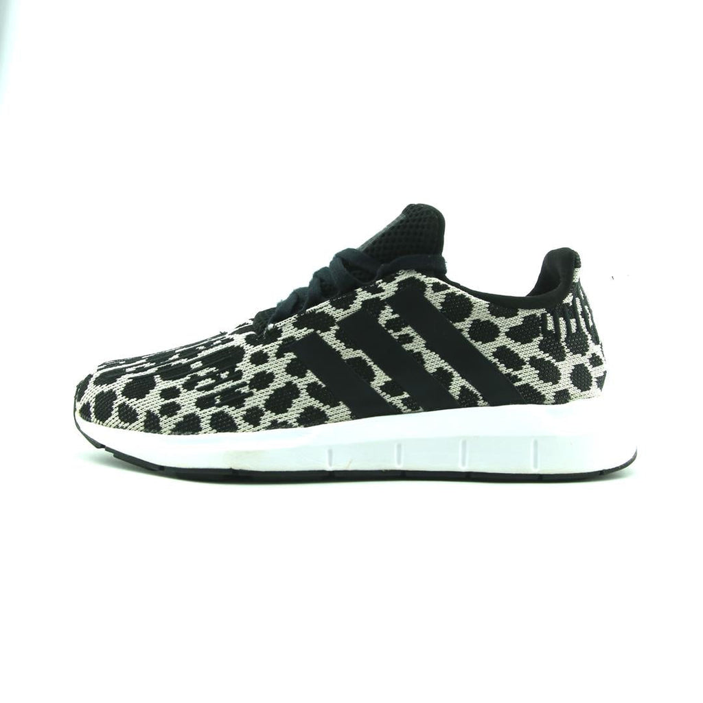 ADIDAS SWIFT RUN