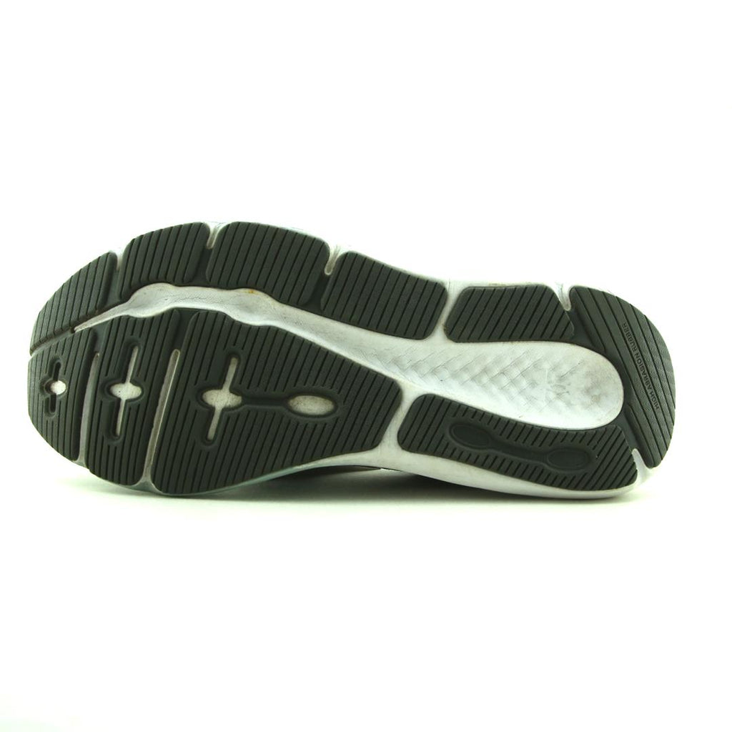 UNDER ARMOUR PURSUIT 3