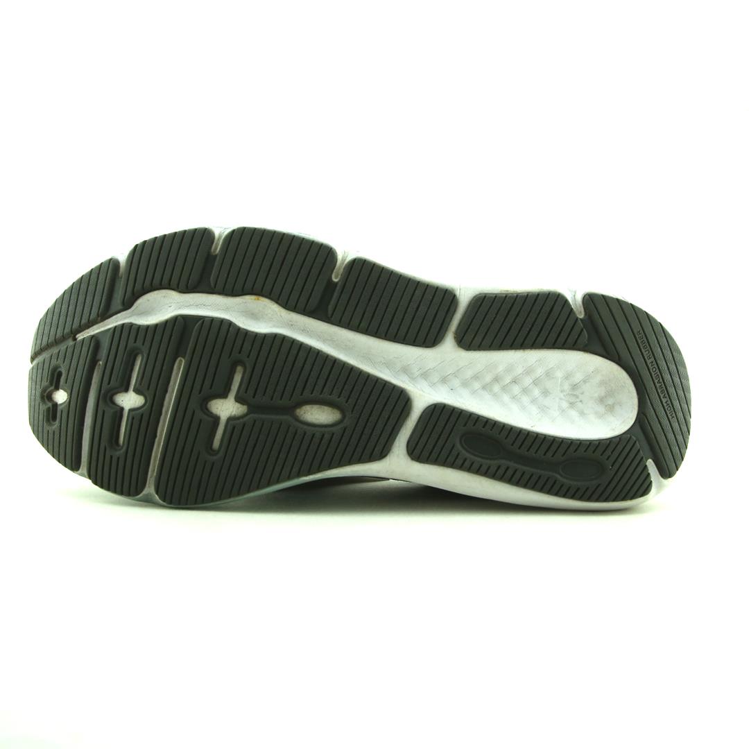 UNDER ARMOUR PURSUIT 3