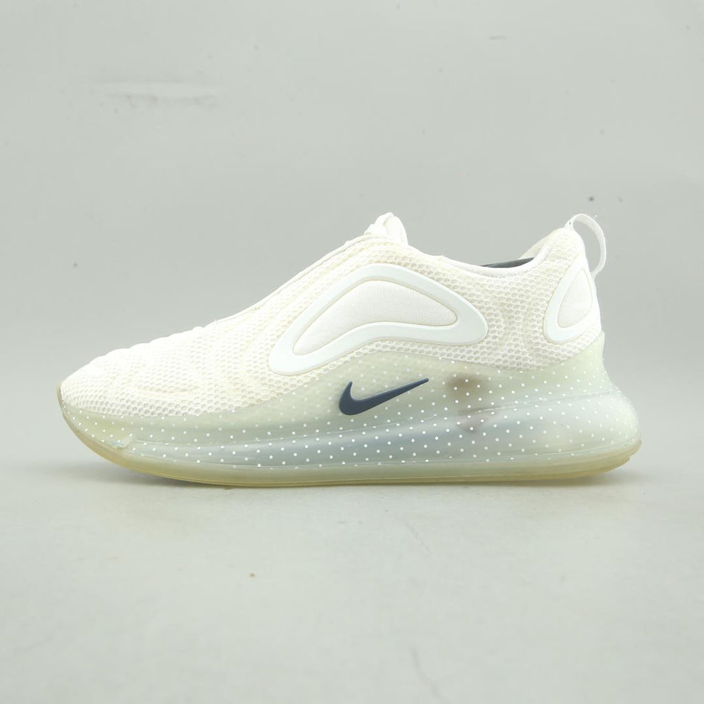 NIKE  AIR MAX 720
