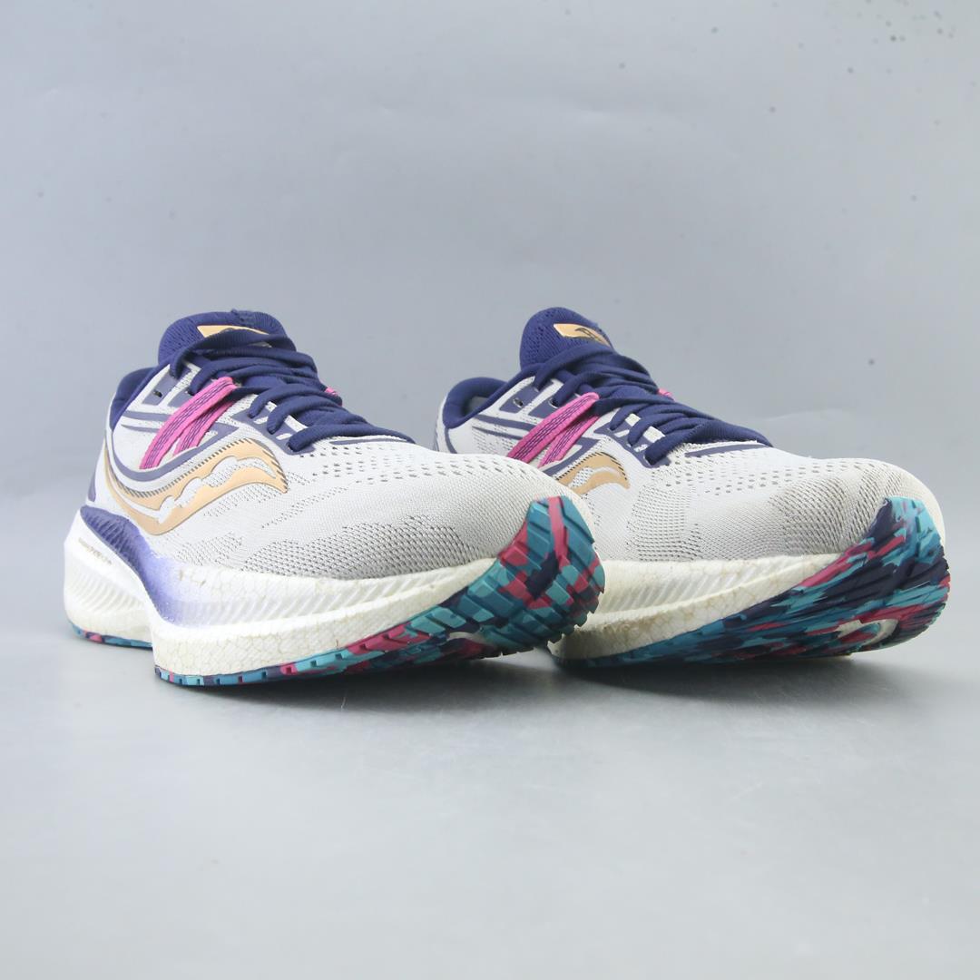 SAUCONY TRIUMPH 20