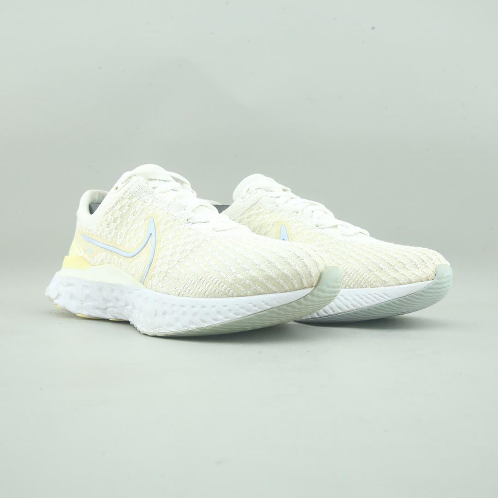 NIKE RENEW RUN