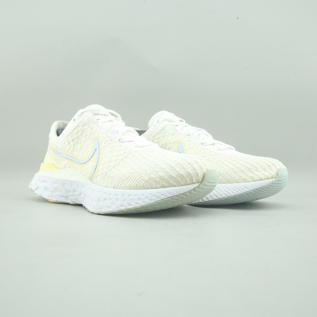 NIKE RENEW RUN