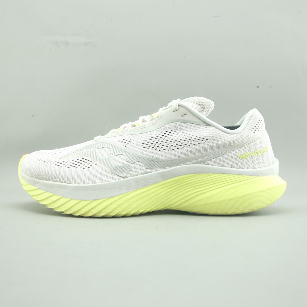 SAUCONY  KINVARA 15