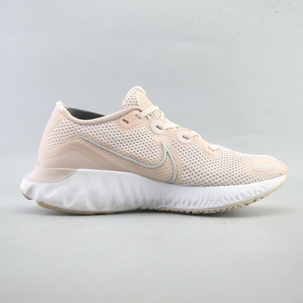 NIKE RENEW RUN
