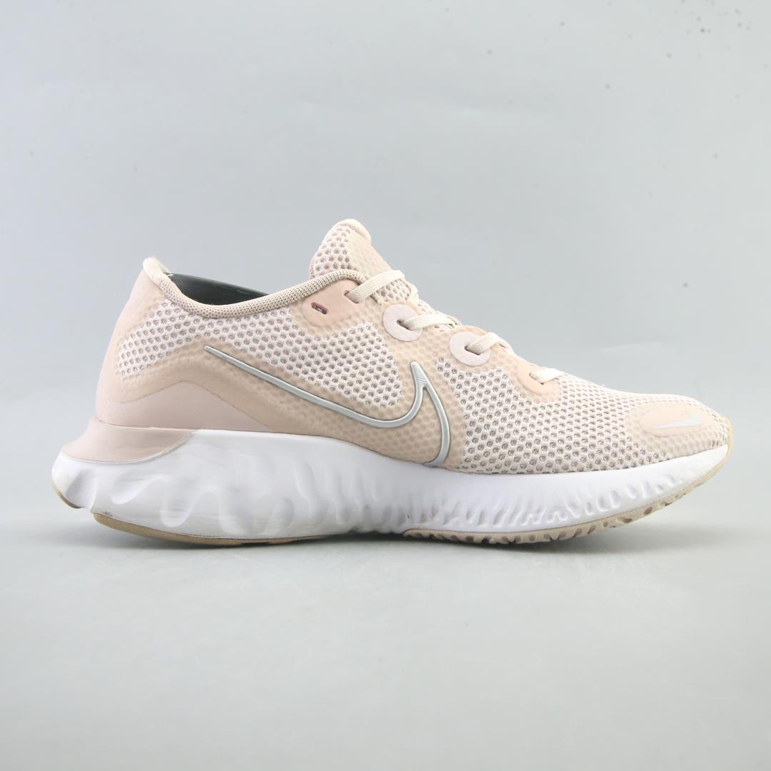 NIKE RENEW RUN
