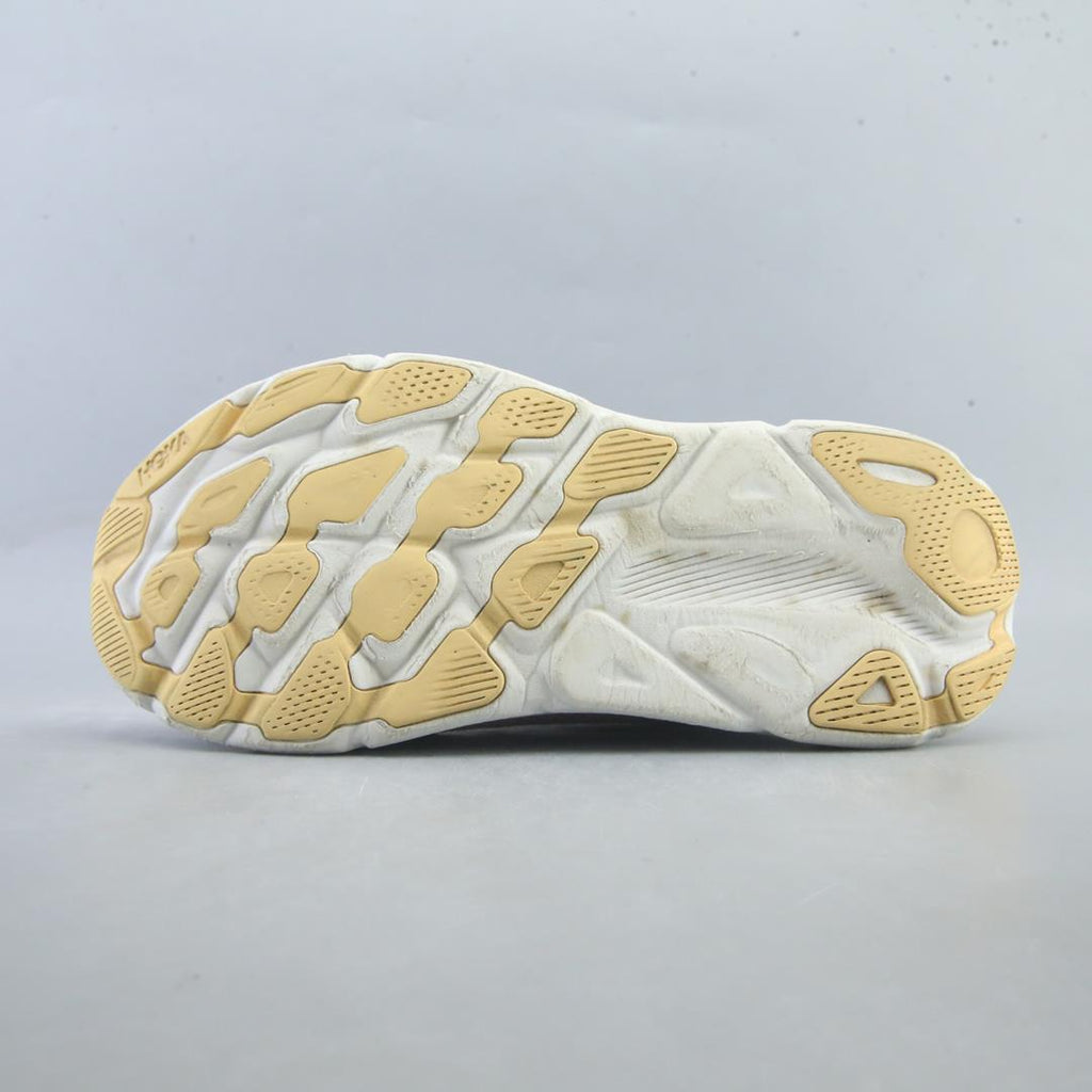 HOKA ONE ONE CLIFTON 9