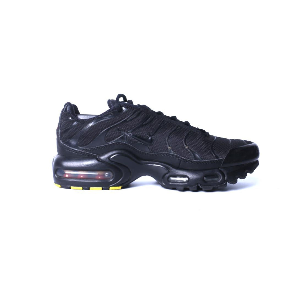 NIKE AIR MAX PLUS