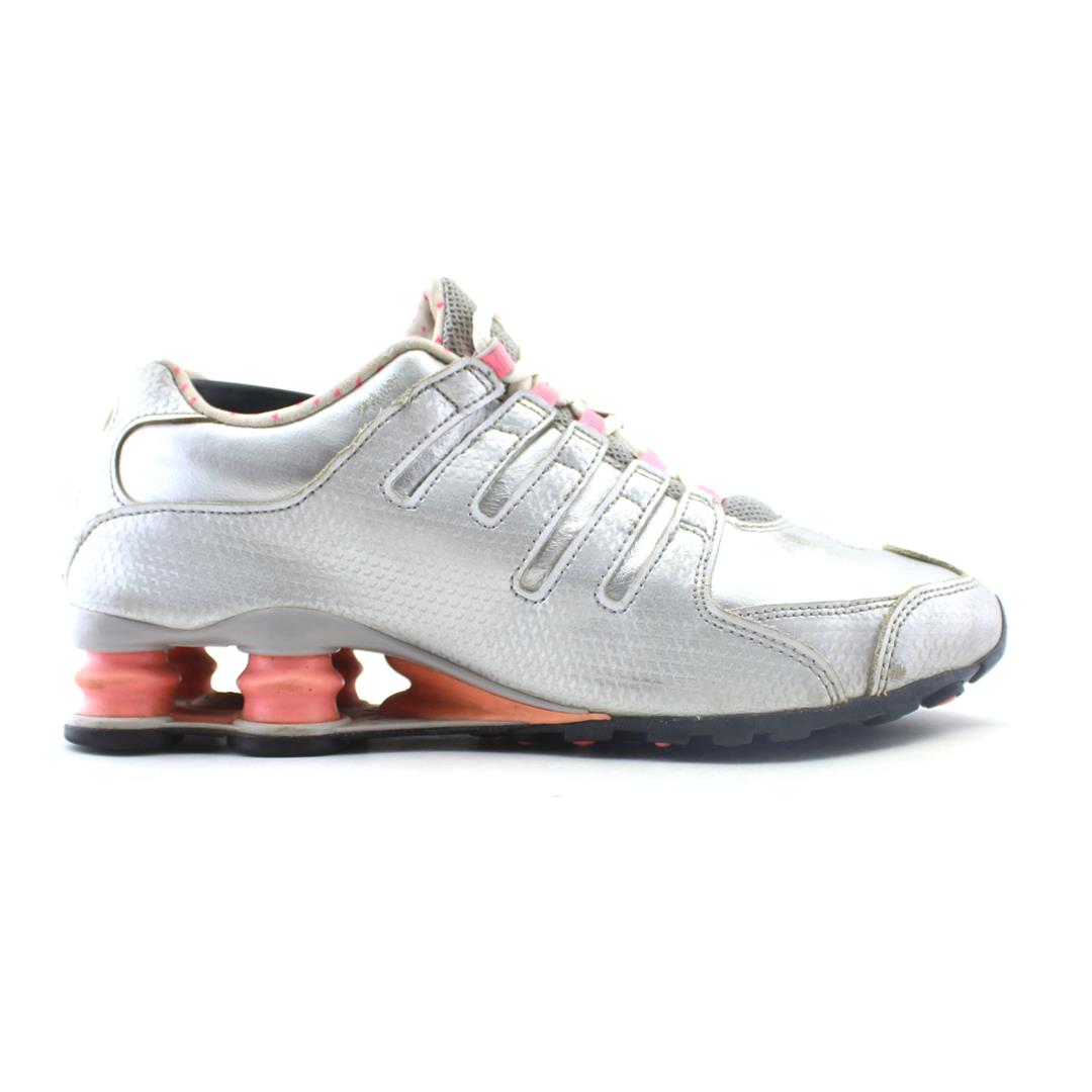 NIKE SHOX NZ