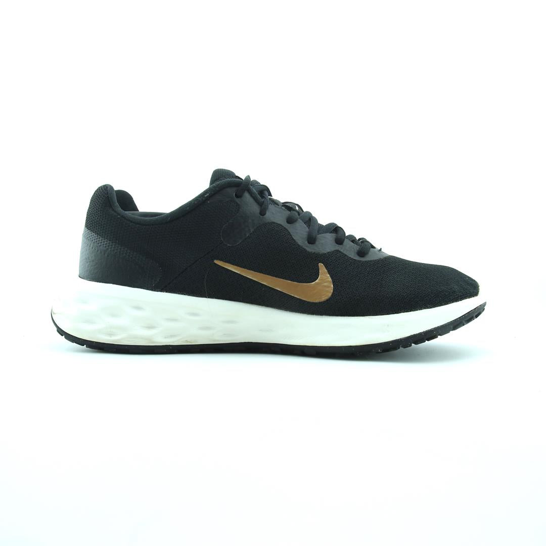 NIKE REVOLUTION 6